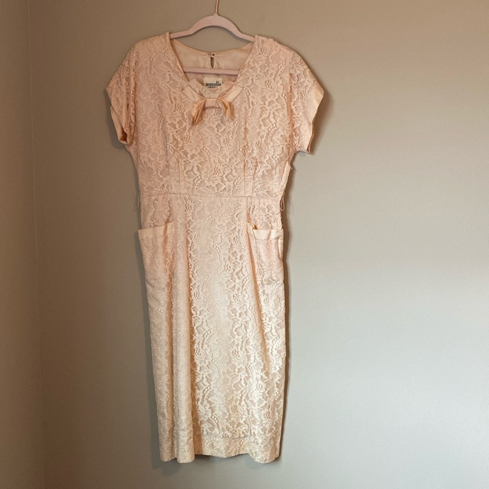 Vintage Light Pink Lace Midi Short Sleeve Dress 1950’s Cocktail